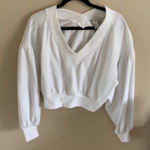 Cropped White Sweatshirt